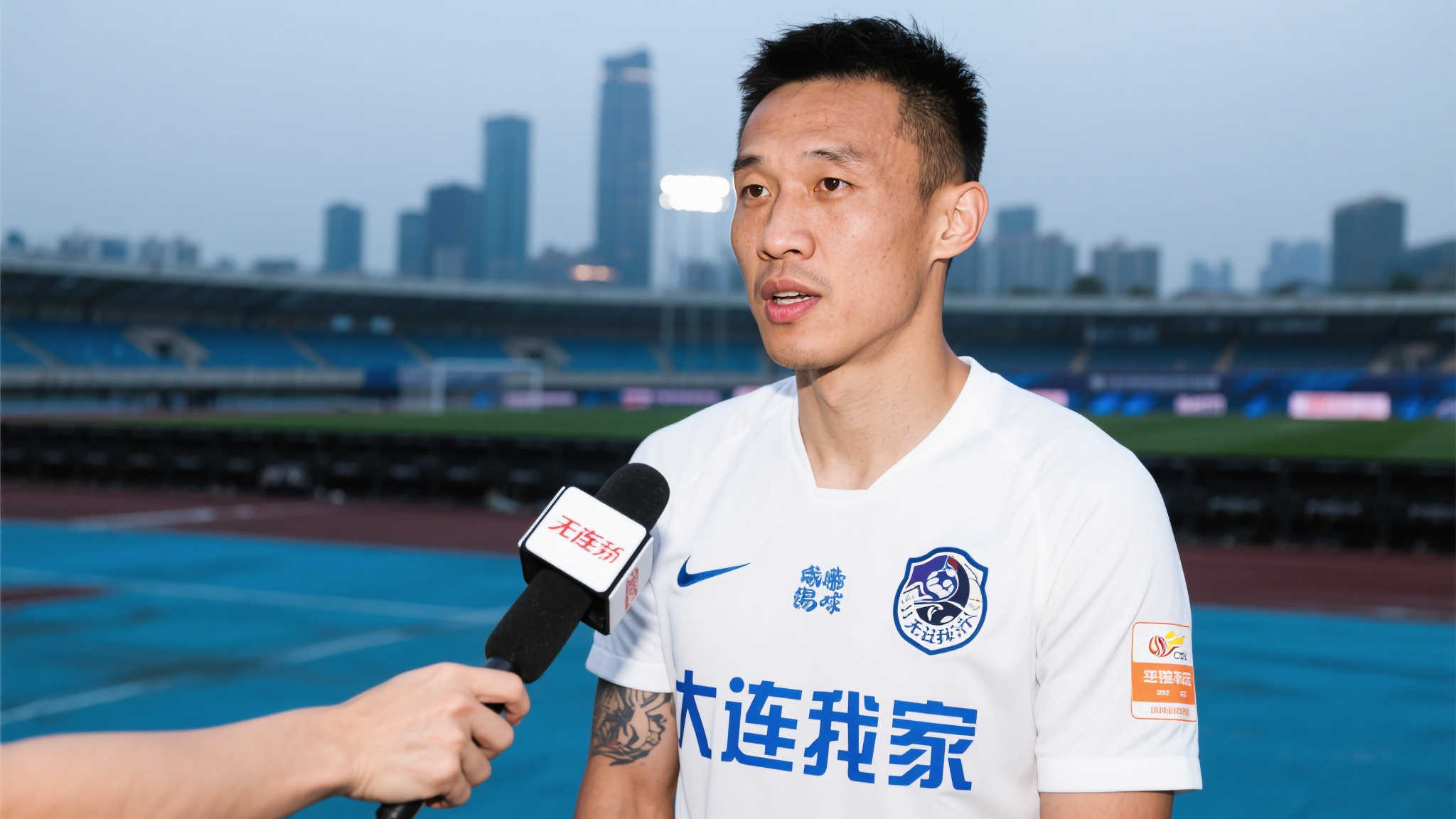 于汉超重返大连足坛?本人亲自澄清,回应引发申花球迷热议 于汉超重返大连足坛?本人亲自澄清,回应引发申花球迷热议